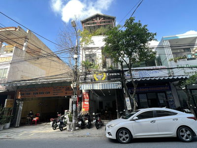 Gehäuse In Da Nang, Vietnam  Gehäuse In Da Nang, Vietnam