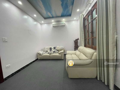 Gehäuse In Hanoi, Vietnam Gehäuse In Hanoi, Vietnam