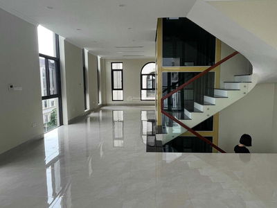 Him Lam Vạn Phúc, Vietnam Him Lam Vạn Phúc, Vietnam