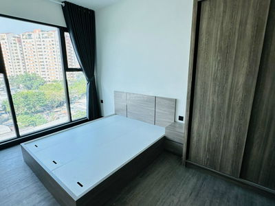 De La Sol, Vietnam De La Sol, Vietnam