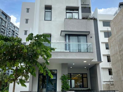 Gehäuse In Nha Be, Vietnam Gehäuse In Nha Be, Vietnam