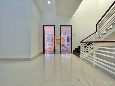 Housing in Nha Be, Vietnam  Housing in Nha Be, Vietnam