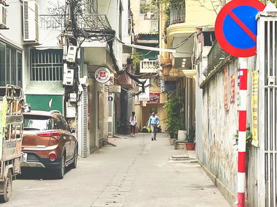 Gehäuse In Hanoi, Vietnam  Gehäuse In Hanoi, Vietnam