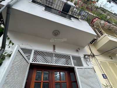 Gehäuse In Hanoi, Vietnam Gehäuse In Hanoi, Vietnam