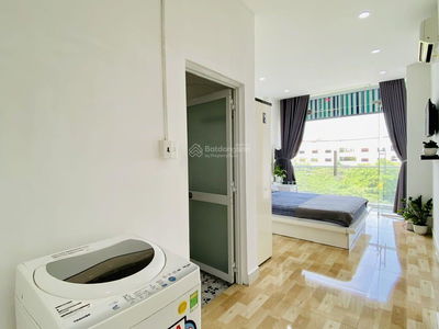 Hoang Van Thu Street, Vietnam Hoang Van Thu Street, Vietnam