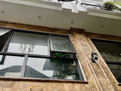 Housing in Hanoi, Vietnam Housing in Hanoi, Vietnam