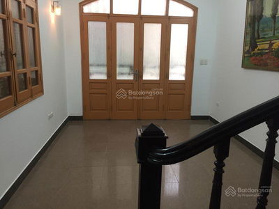 Gehäuse In Hanoi, Vietnam Gehäuse In Hanoi, Vietnam