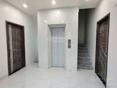 Gehäuse In Hanoi, Vietnam Gehäuse In Hanoi, Vietnam