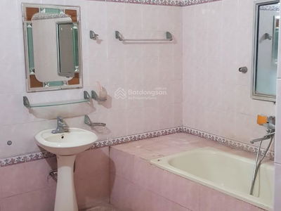 Housing in Ha GJong, Vietnam Housing in Ha GJong, Vietnam