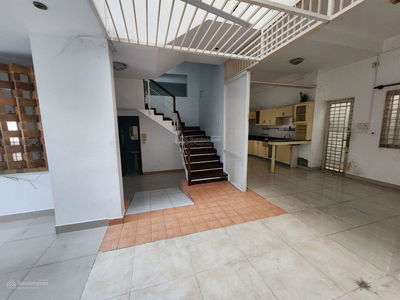 Housing in Nha Be, Vietnam  Housing in Nha Be, Vietnam