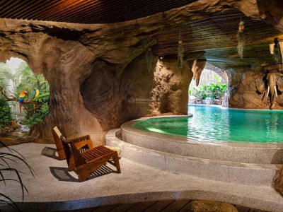 Ngo Tat To Street, Vietnam Ngo Tat To Street, Vietnam