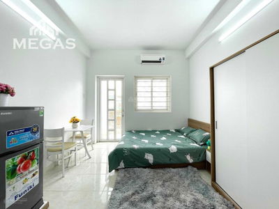 Minh Phung Street, Vietnam Minh Phung Street, Vietnam