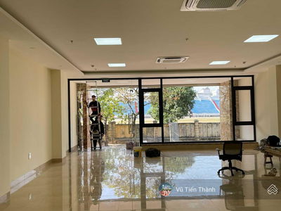 Gehäuse In Hanoi, Vietnam Gehäuse In Hanoi, Vietnam