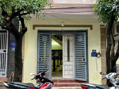 Gehäuse In Ha GJong, Vietnam Gehäuse In Ha GJong, Vietnam