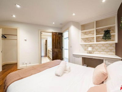 Studio City, United States  Studio City, United States