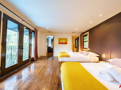 Studio City, United States  Studio City, United States