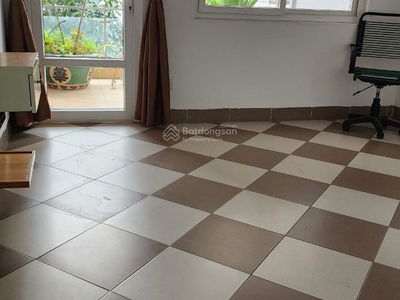 Gehäuse In Hanoi, Vietnam Gehäuse In Hanoi, Vietnam