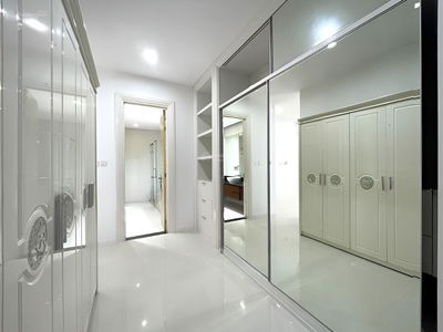 Vinhomes Riverside, Vietnam Vinhomes Riverside, Vietnam