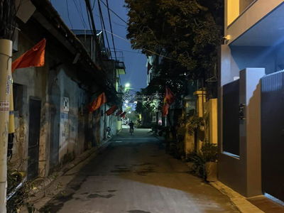 Housing in Hanoi, Vietnam  Housing in Hanoi, Vietnam