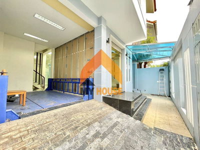 Housing in Nha Be, Vietnam  Housing in Nha Be, Vietnam