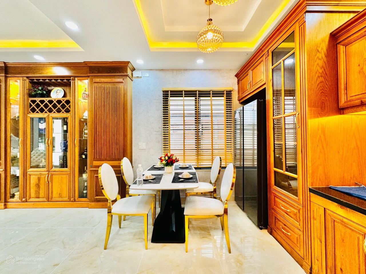 Свойство in Ho Chi Minh City