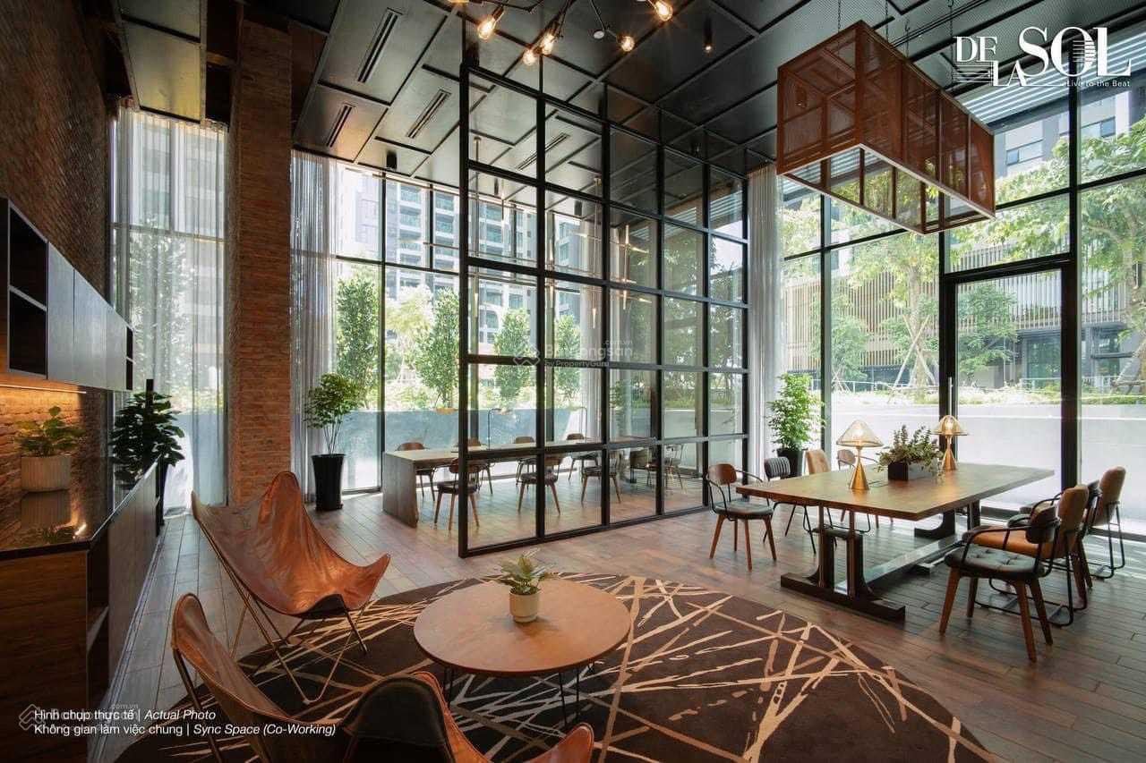 De La Sol, Vietnam De La Sol, Vietnam