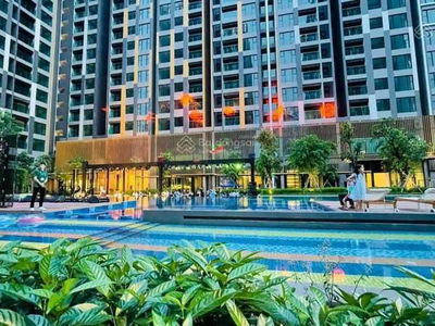 De La Sol, Vietnam  De La Sol, Vietnam