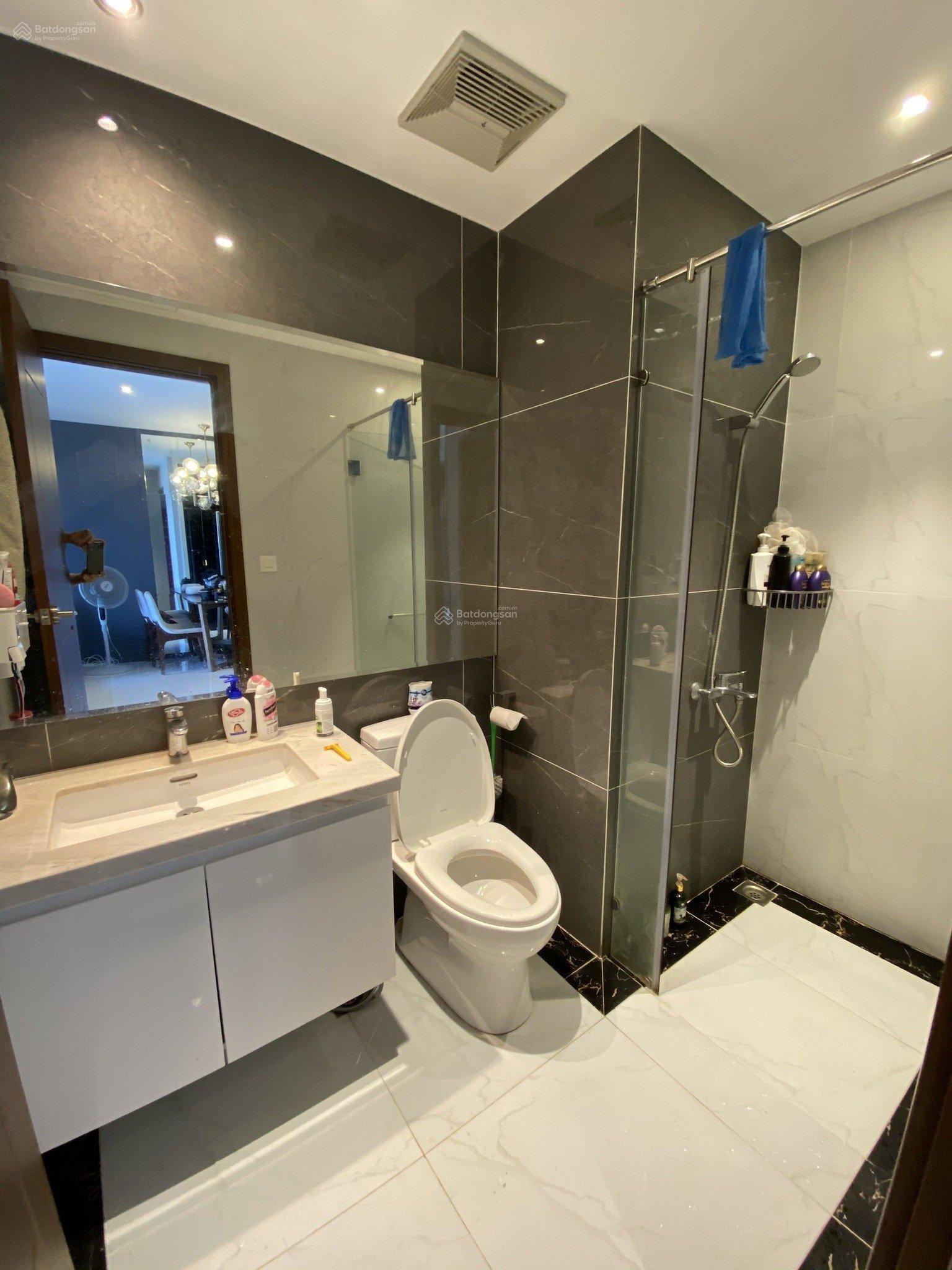 Garden Gate, Vietnam Garden Gate, Vietnam