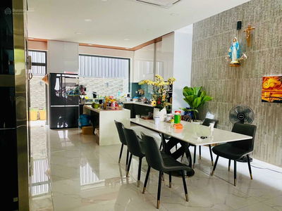 Gehäuse In Nha Be, Vietnam  Gehäuse In Nha Be, Vietnam