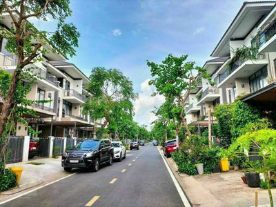 Lavila Kien A - Nha Be, Vietnam  Lavila Kien A - Nha Be, Vietnam