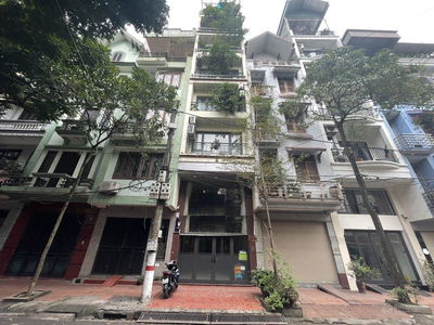 Gehäuse In Hanoi, Vietnam Gehäuse In Hanoi, Vietnam