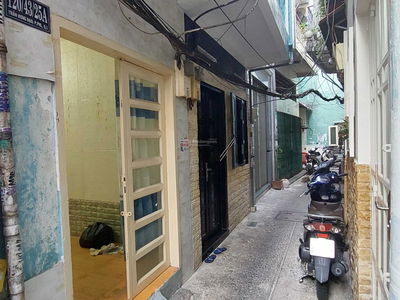 Gehäuse In Nha Be, Vietnam  Gehäuse In Nha Be, Vietnam