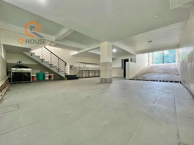 Gehäuse In Nha Be, Vietnam Gehäuse In Nha Be, Vietnam