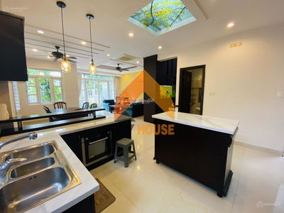 Gehäuse In Nha Be, Vietnam Gehäuse In Nha Be, Vietnam