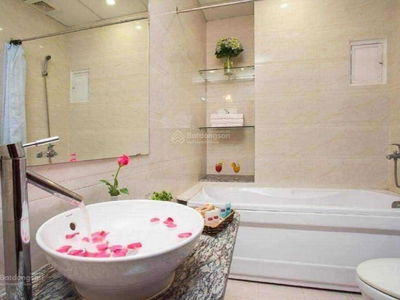 Hang Than Street, Vietnam Hang Than Street, Vietnam