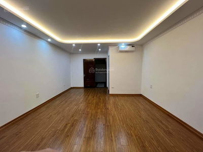 Gehäuse In Hanoi, Vietnam Gehäuse In Hanoi, Vietnam