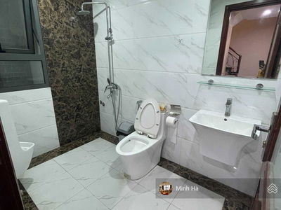 Gehäuse In Hanoi, Vietnam Gehäuse In Hanoi, Vietnam