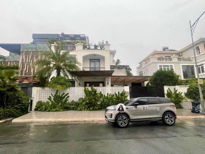 Phú Mỹ Hưng, Vietnam  Phú Mỹ Hưng, Vietnam