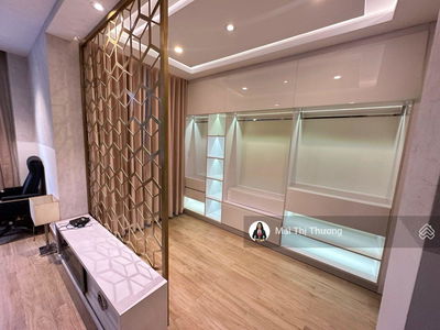 Phú Mỹ Hưng, Vietnam  Phú Mỹ Hưng, Vietnam