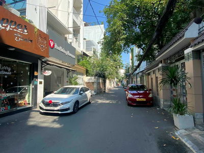 Housing in Ho Chi Minh City, Vietnam Housing in Ho Chi Minh City, Vietnam