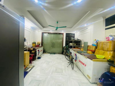 Gehäuse In Ha GJong, Vietnam Gehäuse In Ha GJong, Vietnam