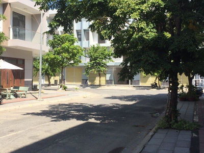 Gehäuse In Da Nang, Vietnam  Gehäuse In Da Nang, Vietnam