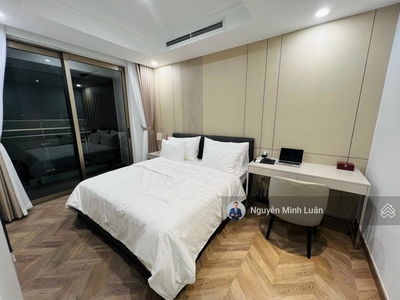 The Peak, Vietnam  The Peak, Vietnam