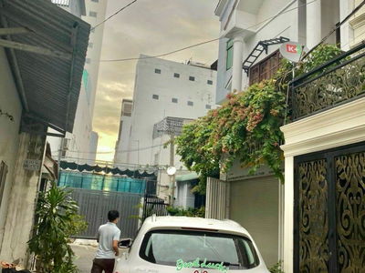 Gehäuse In Nha Be, Vietnam  Gehäuse In Nha Be, Vietnam