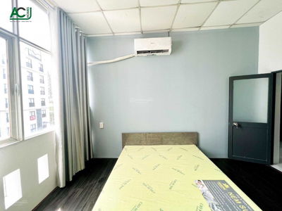 Bach Dang Street, Vietnam Bach Dang Street, Vietnam