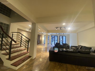 Gehäuse In Hanoi, Vietnam Gehäuse In Hanoi, Vietnam