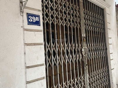 Gehäuse In Hanoi, Vietnam Gehäuse In Hanoi, Vietnam