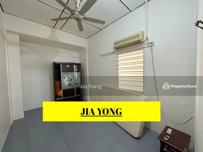 Jelutong lorong slim taman free school near heng ee school, Malaysia Jelutong lorong slim taman free school near heng ee school, Malaysia