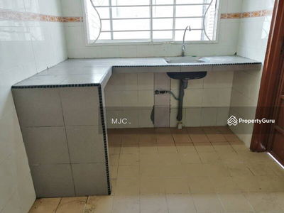 End Lot 2 storey house @ Taman Saga , Klang, Malaysia End Lot 2 storey house @ Taman Saga , Klang, Malaysia