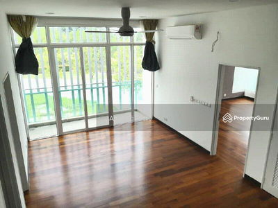 Corner Lot 3 Storey Semi D Clover Garden Residence, Malaysia Corner Lot 3 Storey Semi D Clover Garden Residence, Malaysia